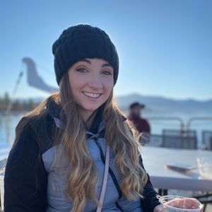 Meet your Posher, Hannah